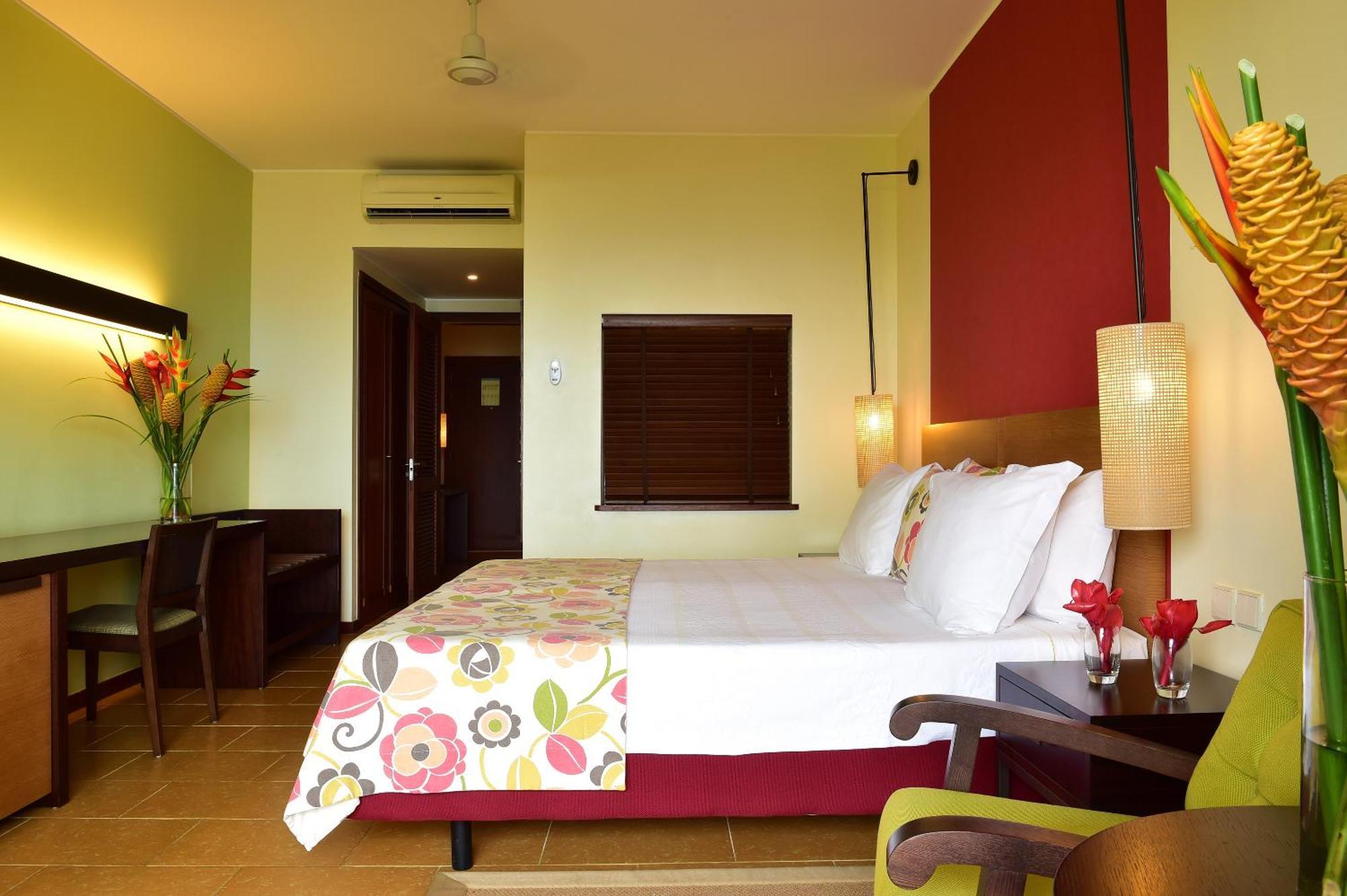 Quarto Individual com Vista do Jardim